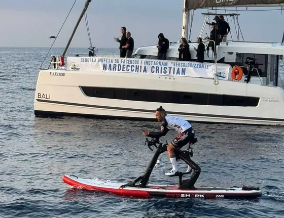 Vertrek bij dageraad — Haven van Bastia, Corsica